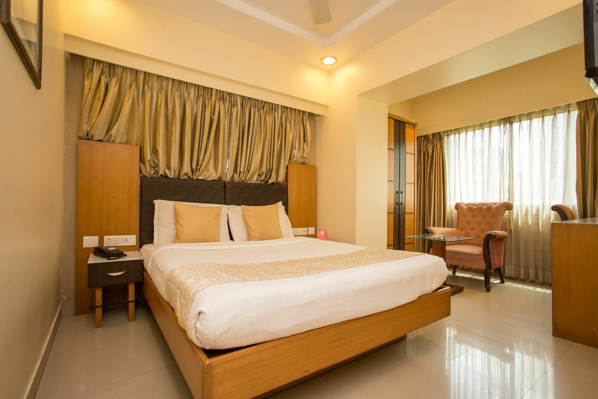 Oyo 10007 Hotel Grace Residency Mumbai Exterior photo